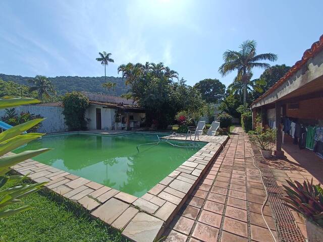 #32 - Casa para Venda em Guarujá - SP - 1