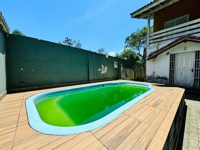 Venda em Guaiúba - Guarujá